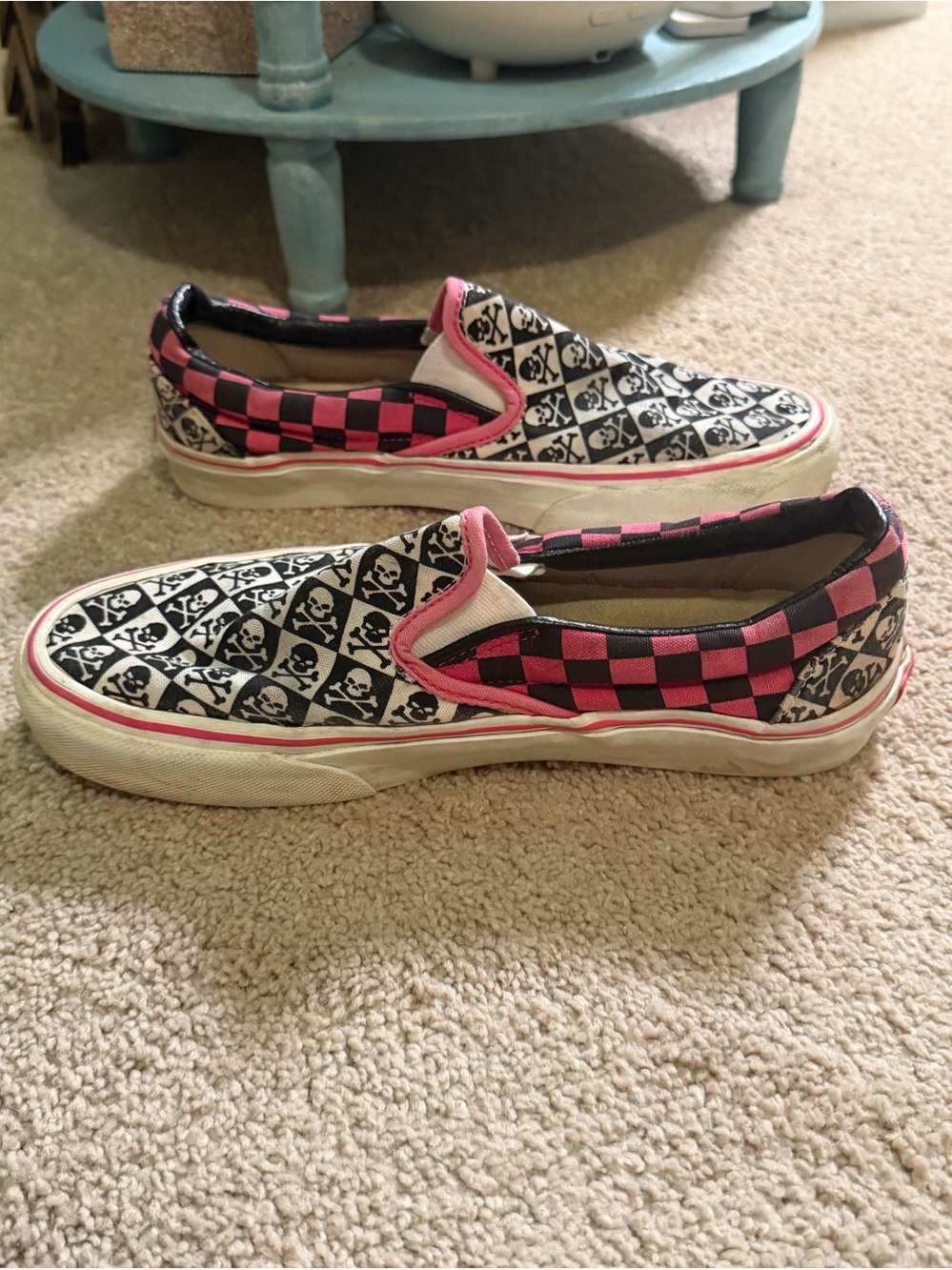 Vans Classic Slip-On sneakers checkerboard skull pattern Pink Black Size W 8.5
